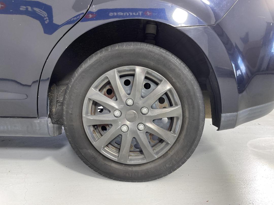 Photo '11' of Nissan Tiida Photo '11' of Nissan Tiida