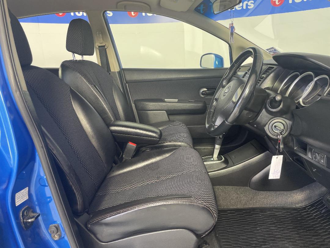 Photo '16' of Nissan Tiida