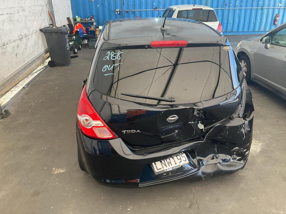 Photo '11' of Nissan Tiida