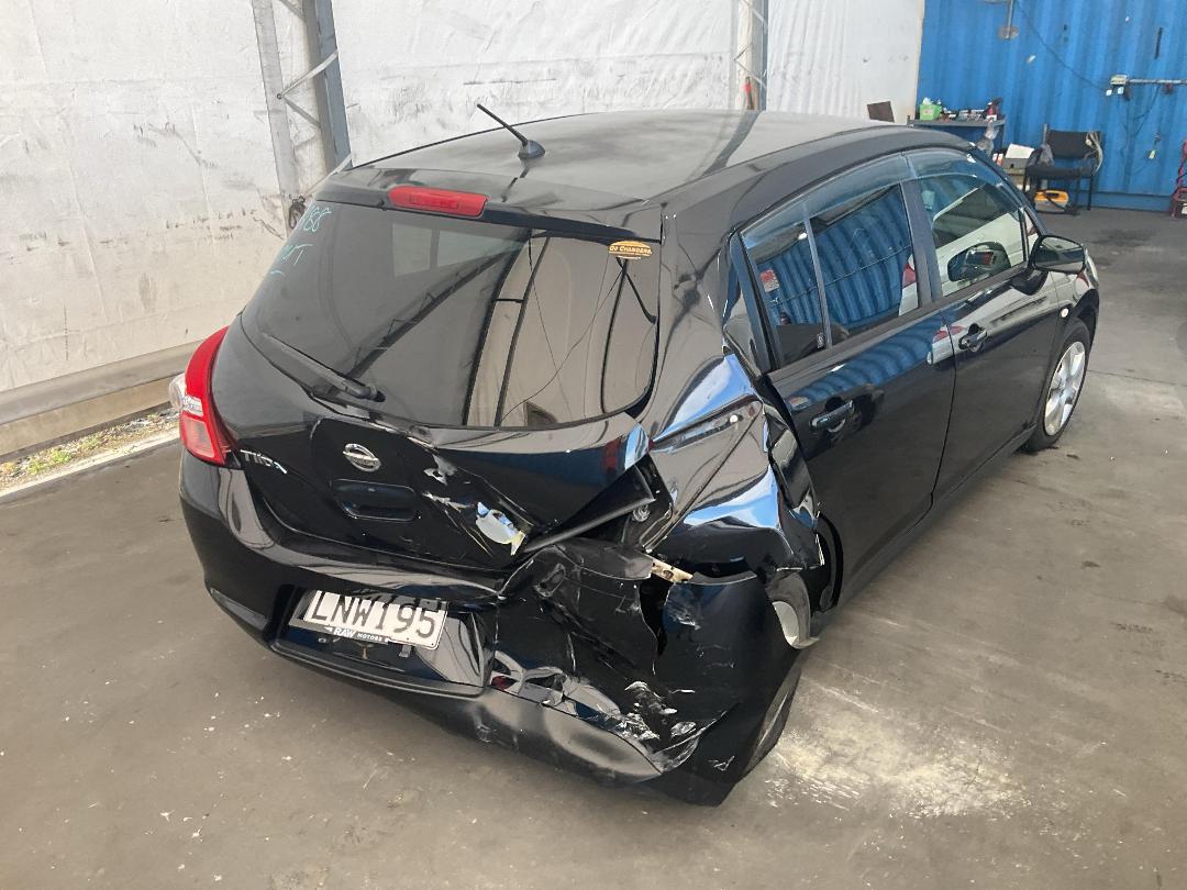 Photo '12' of Nissan Tiida