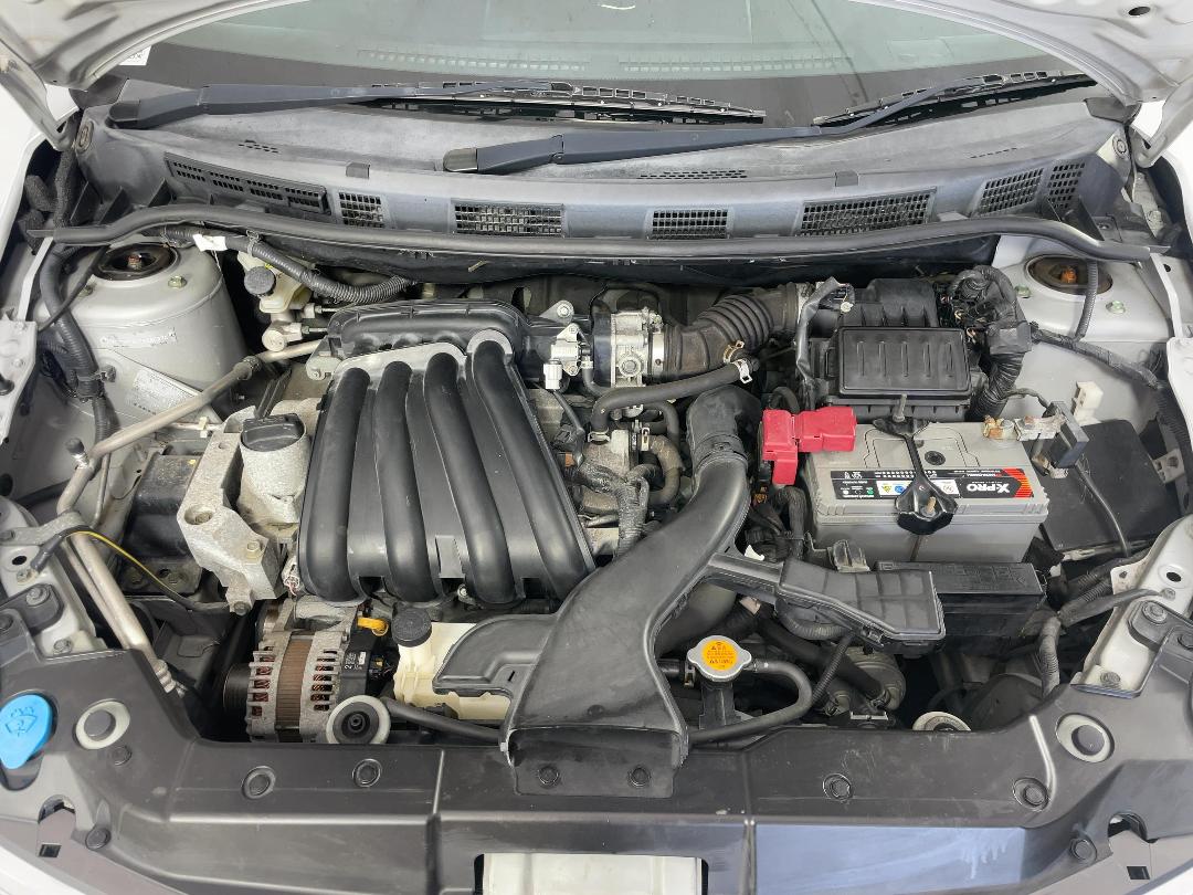 Photo '13' of Nissan Tiida