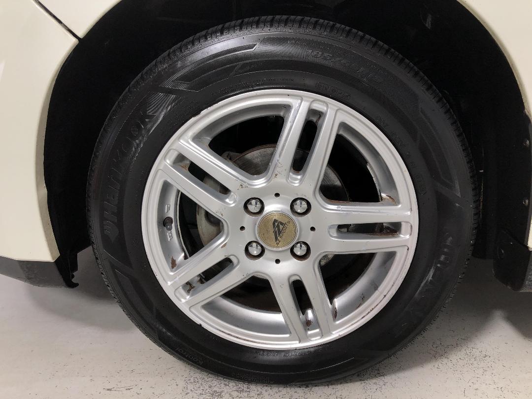 Photo '10' of Nissan Tiida