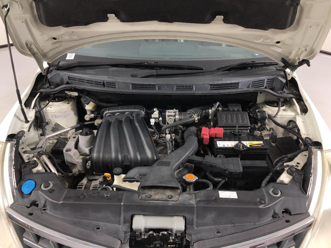 Photo '13' of Nissan Tiida