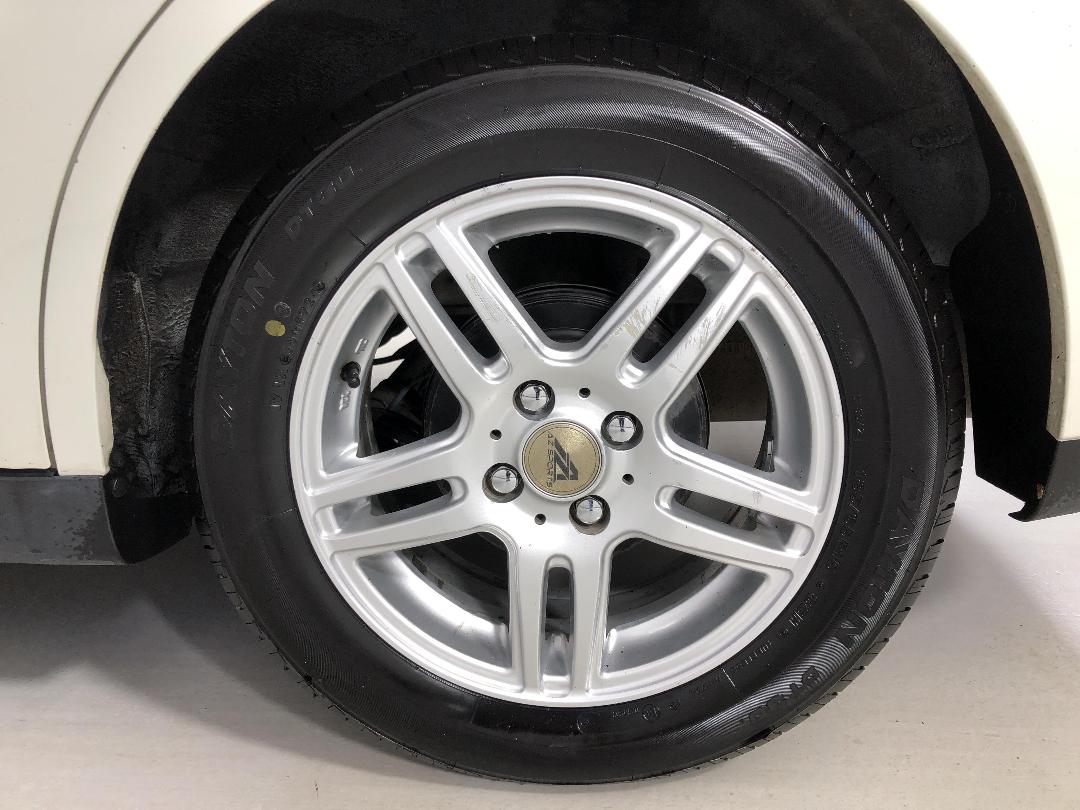 Photo '11' of Nissan Tiida