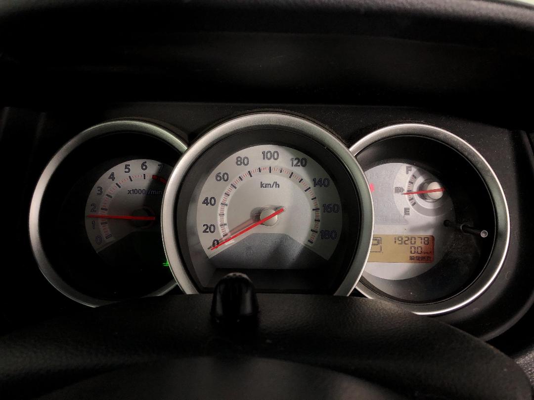 Photo '21' of Nissan Tiida