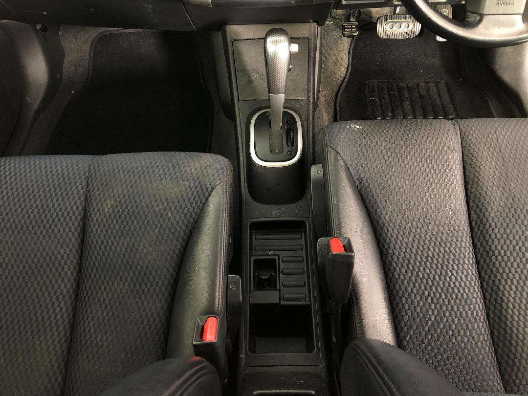 Photo '18' of Nissan Tiida