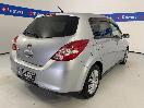 Thumbnail '7' of Nissan Tiida