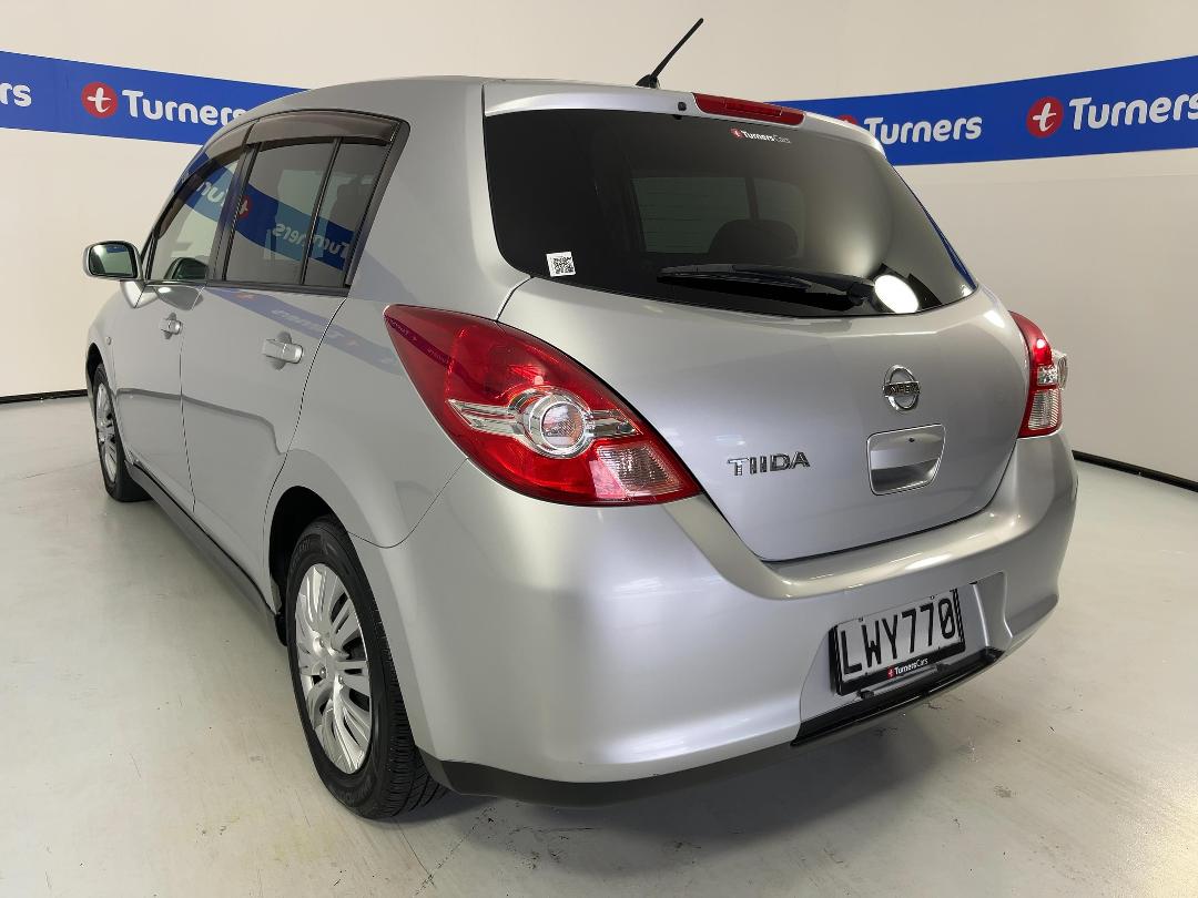 Photo '5' of Nissan Tiida