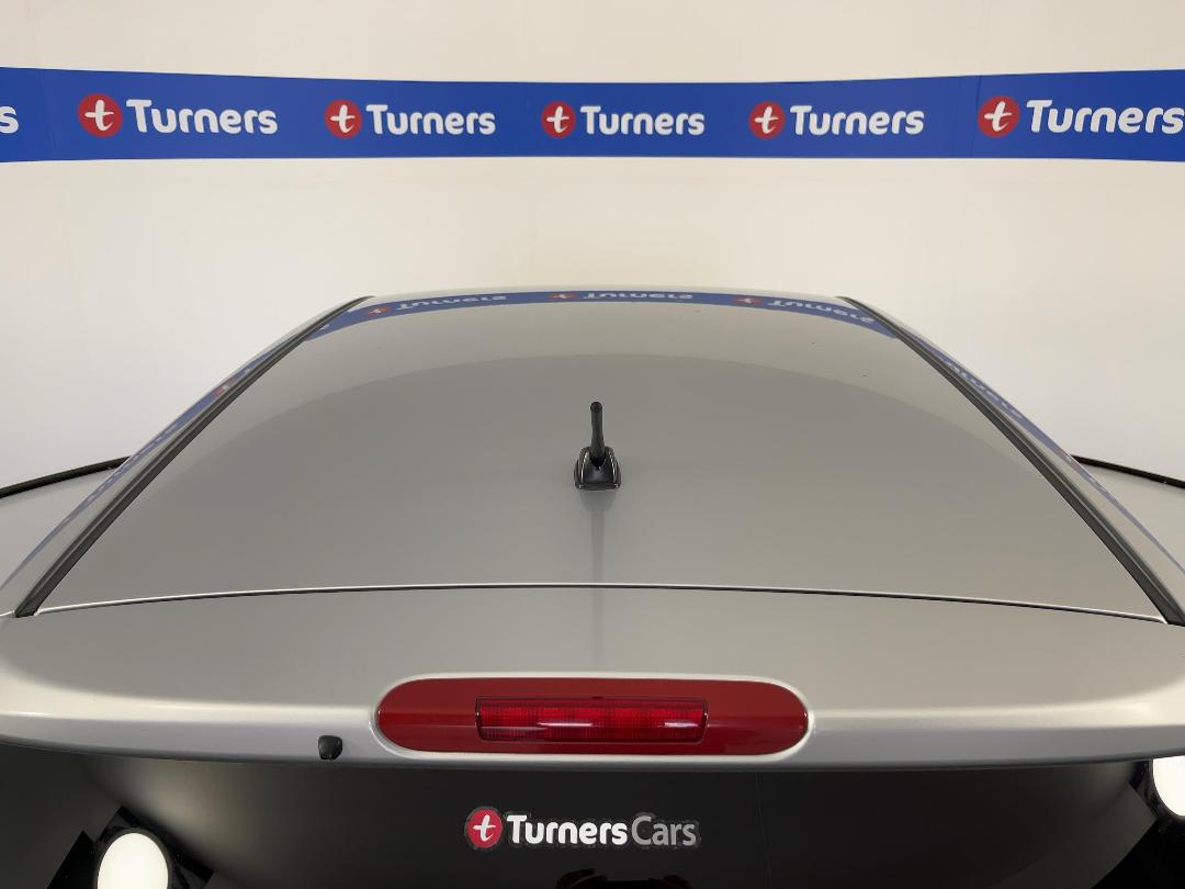 Photo '25' of Nissan Tiida