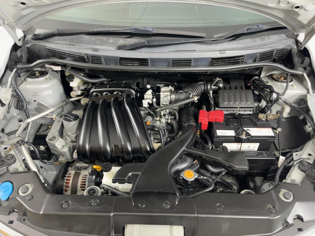 Photo '13' of Nissan Tiida