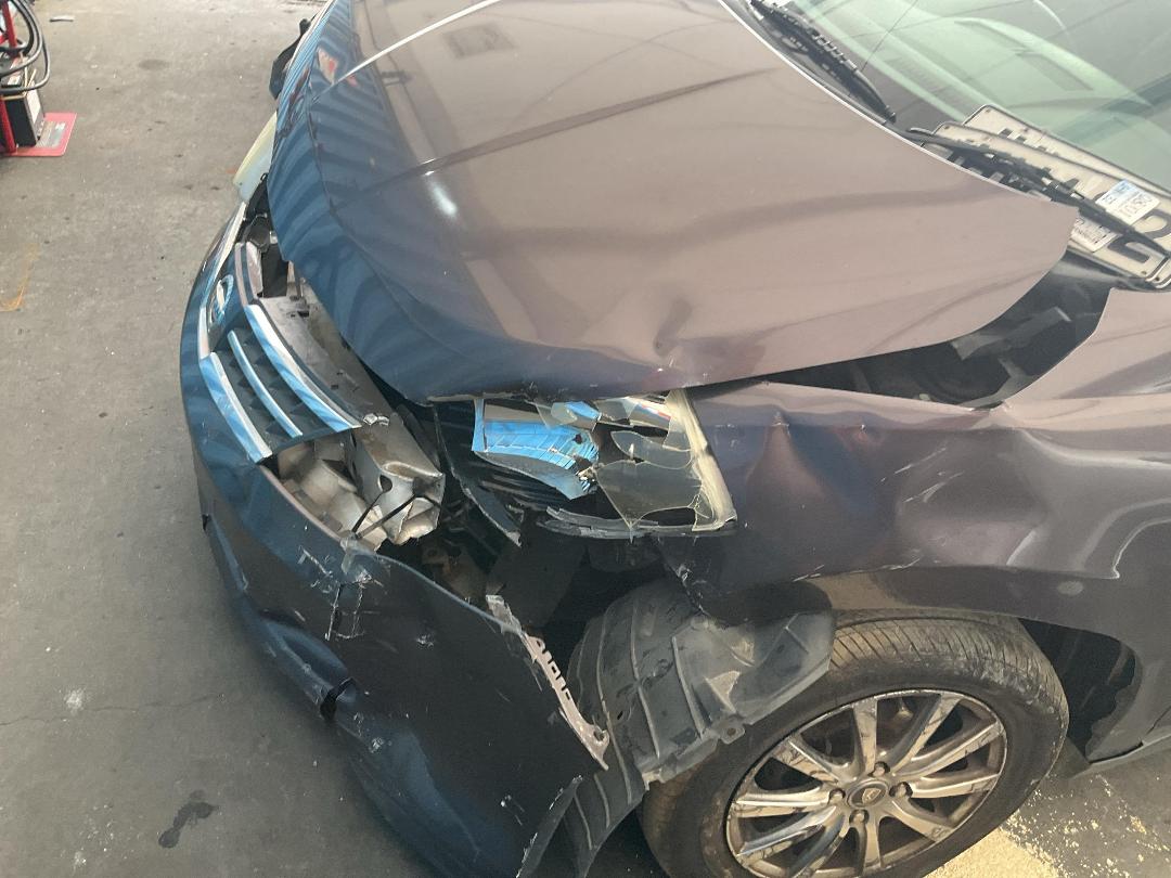 Photo '8' of Nissan Tiida