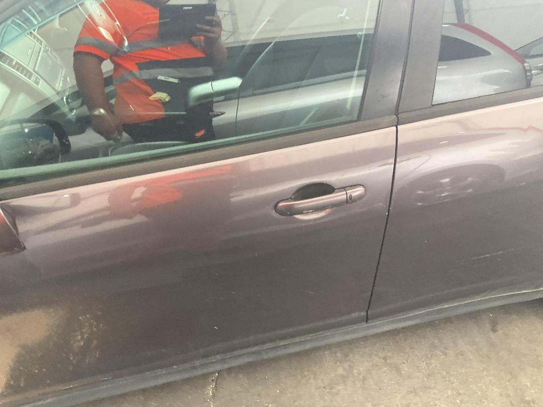 Photo '11' of Nissan Tiida