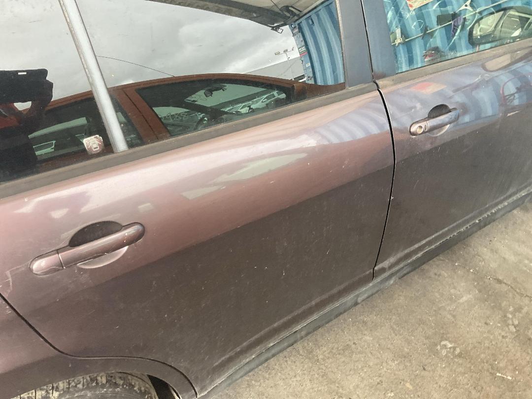 Photo '18' of Nissan Tiida