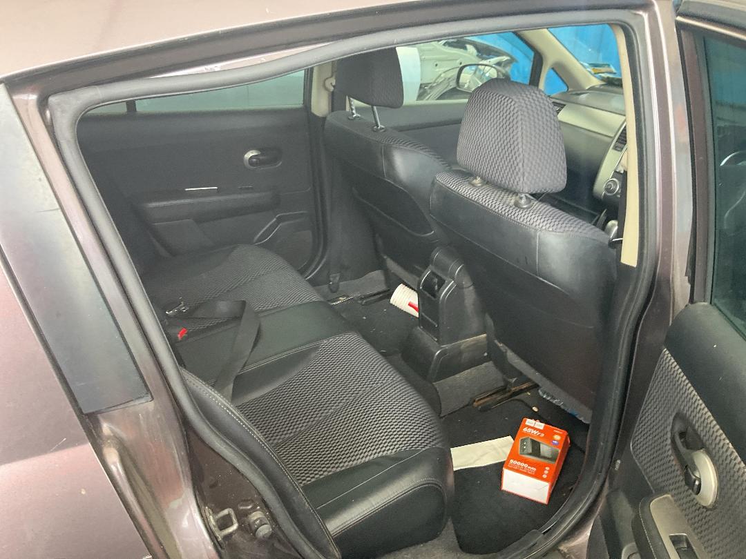 Photo '25' of Nissan Tiida