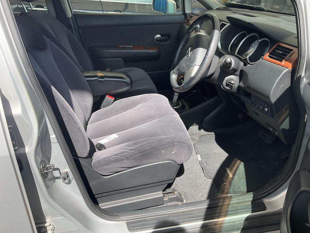 Photo '21' of Nissan Tiida Latio