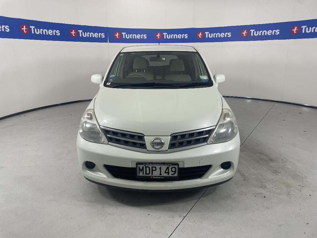 Photo '2' of Nissan Tiida