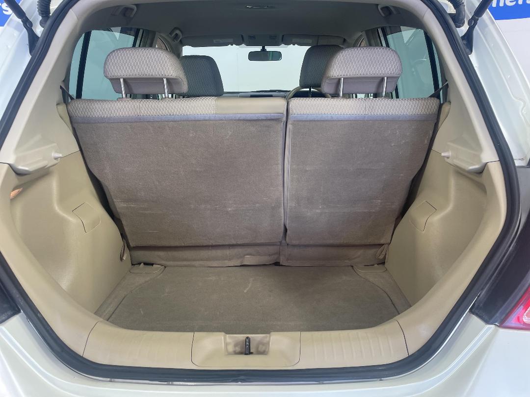 Photo '14' of Nissan Tiida