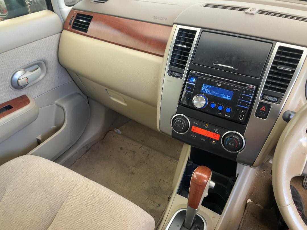 Photo '11' of Nissan Tiida Latio