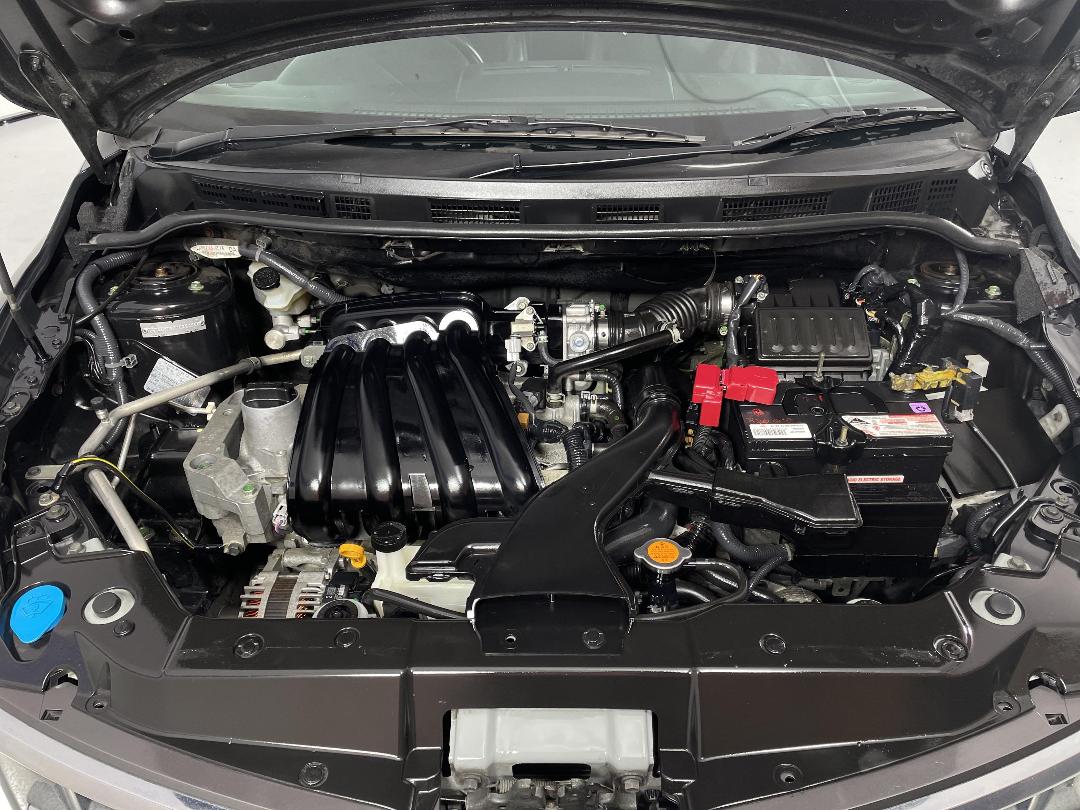 Photo '13' of Nissan Tiida