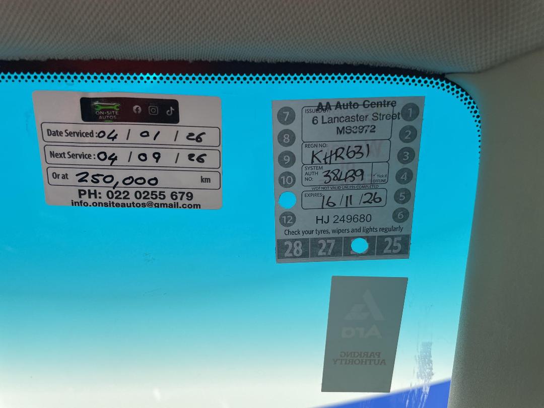 Photo '23' of Nissan Tiida