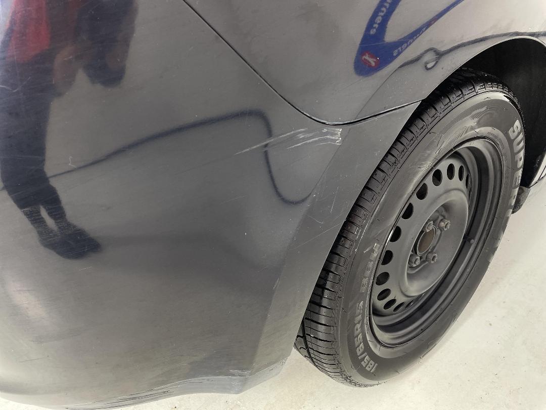 Photo '31' of Nissan Tiida