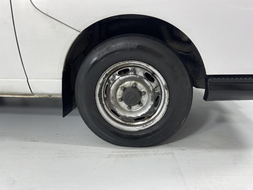 Photo '9' of Nissan Urvan Photo '9' of Nissan Urvan