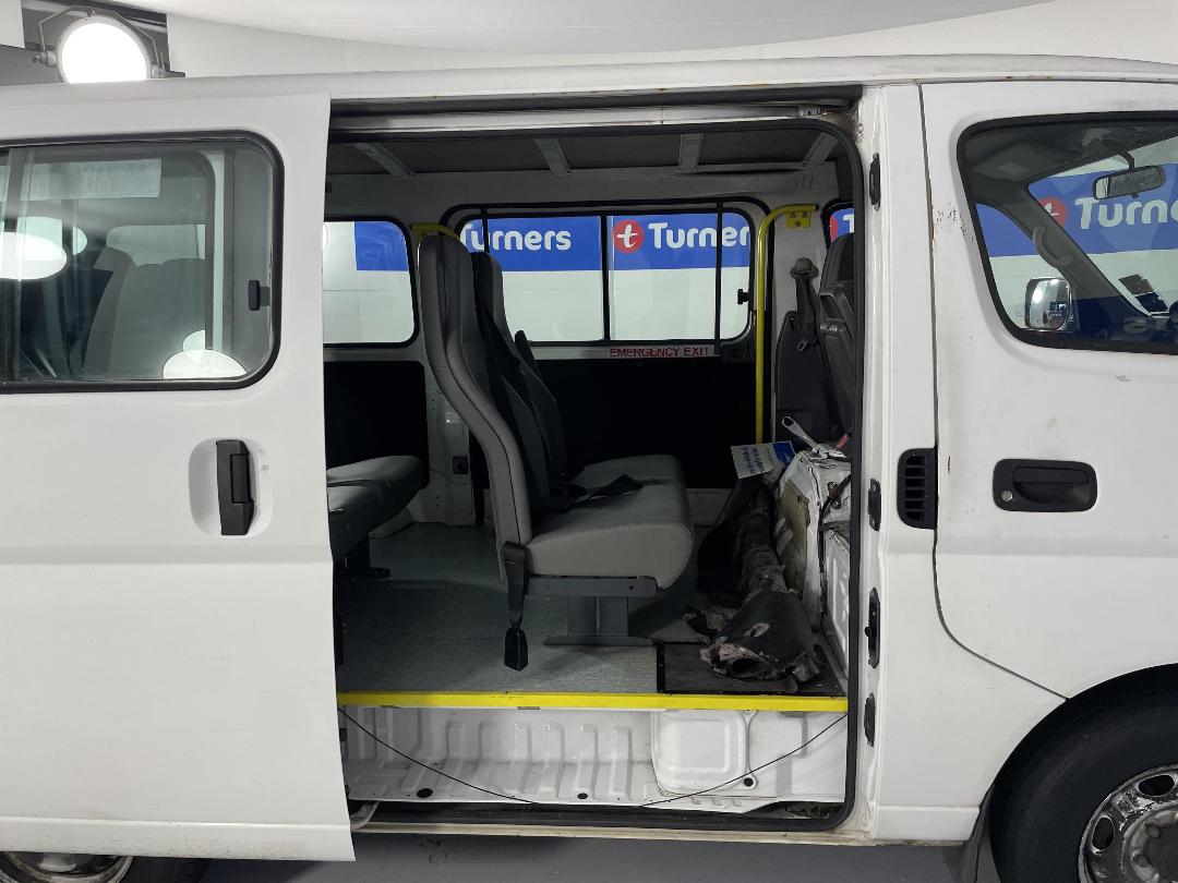 Photo '19' of Nissan Urvan Photo '19' of Nissan Urvan