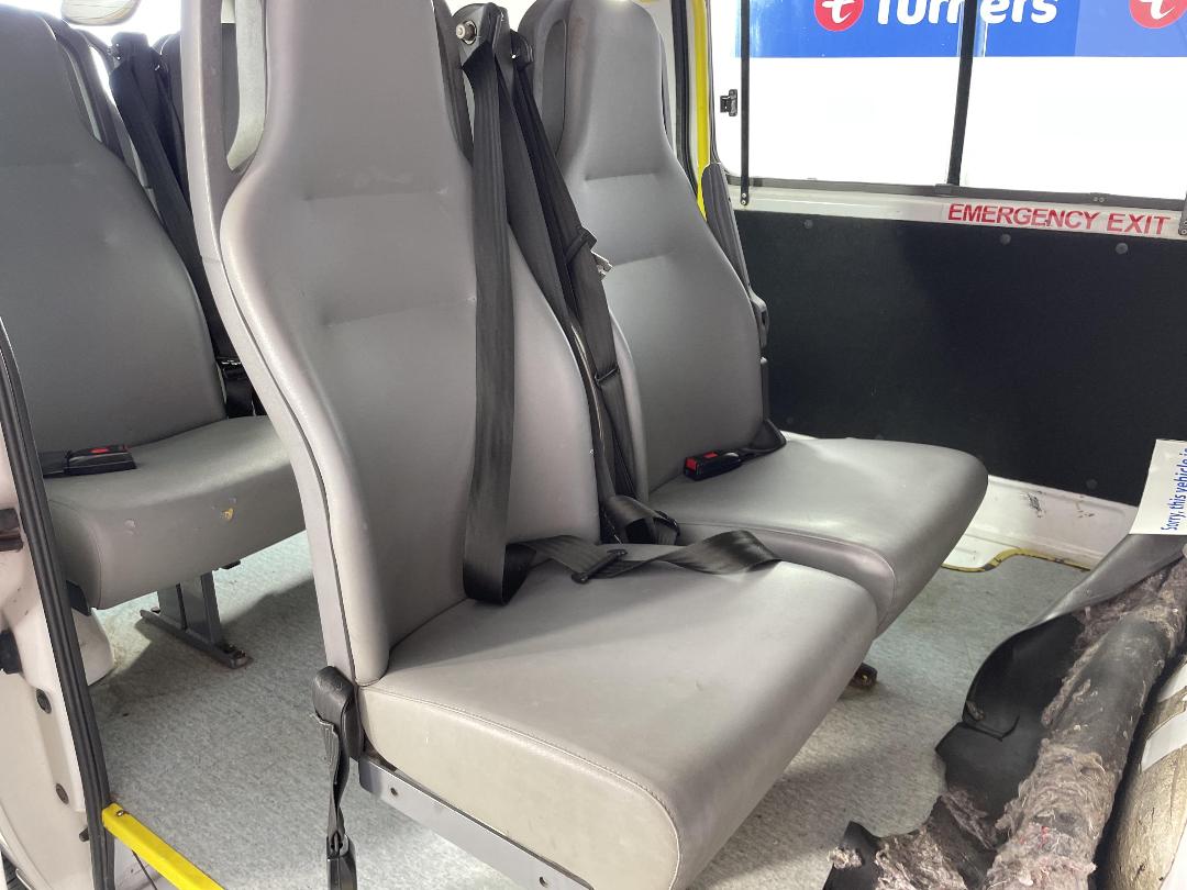 Photo '20' of Nissan Urvan Photo '20' of Nissan Urvan