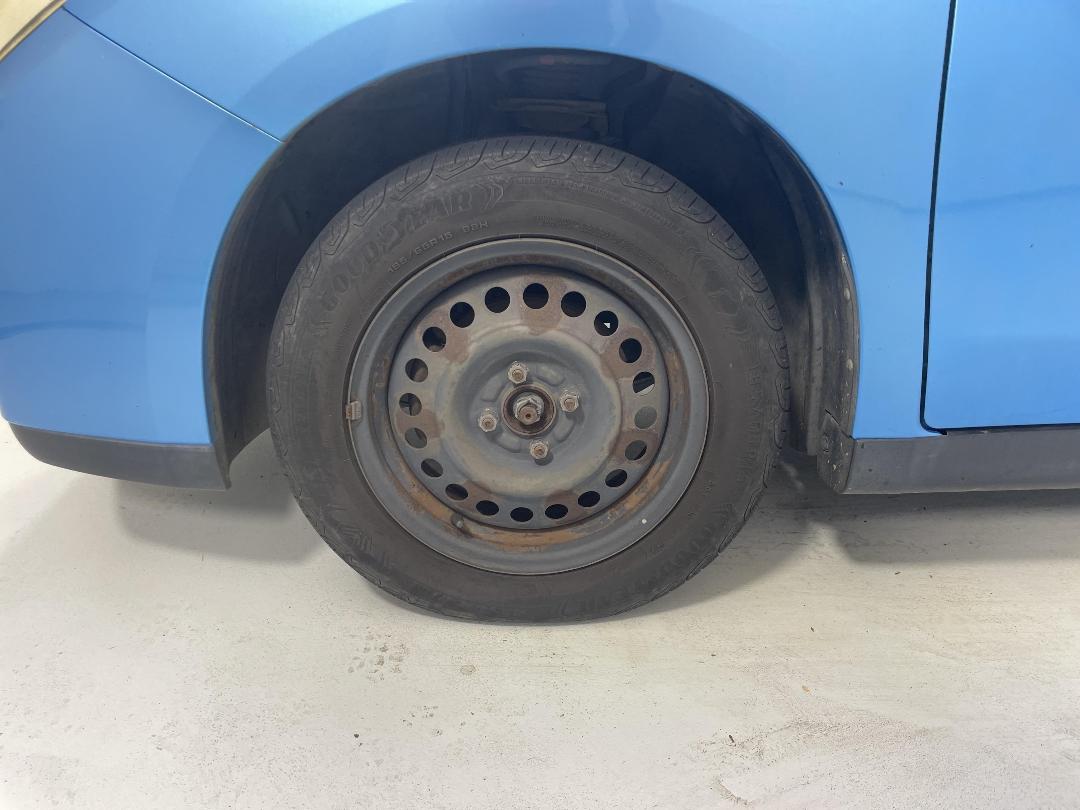 Photo '10' of Nissan Wingroad