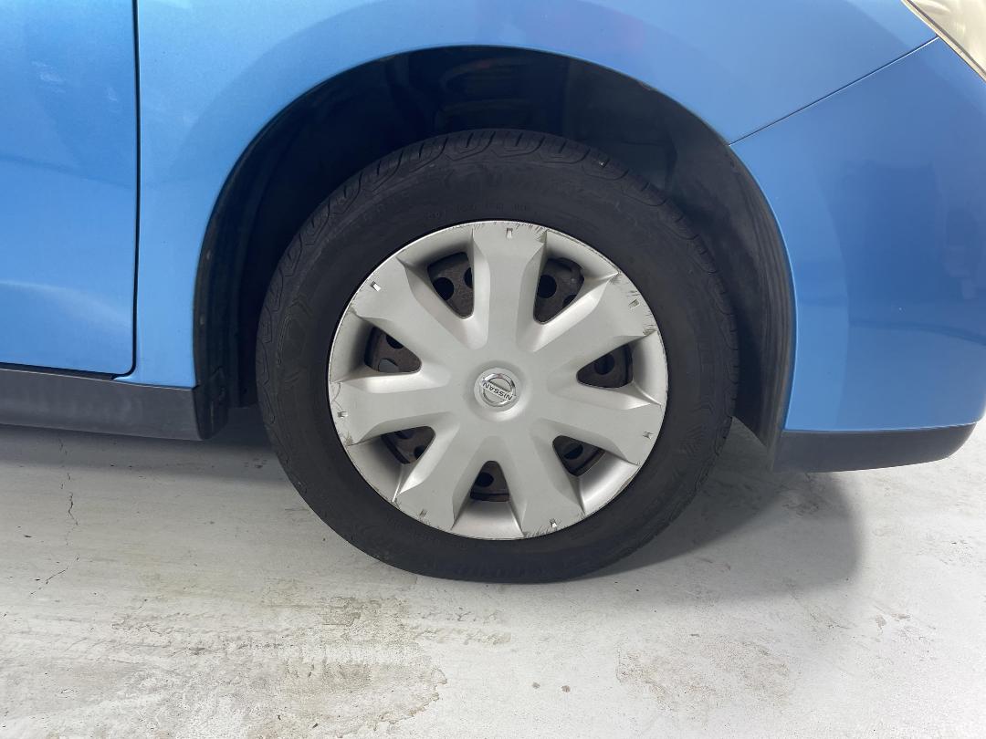 Photo '9' of Nissan Wingroad