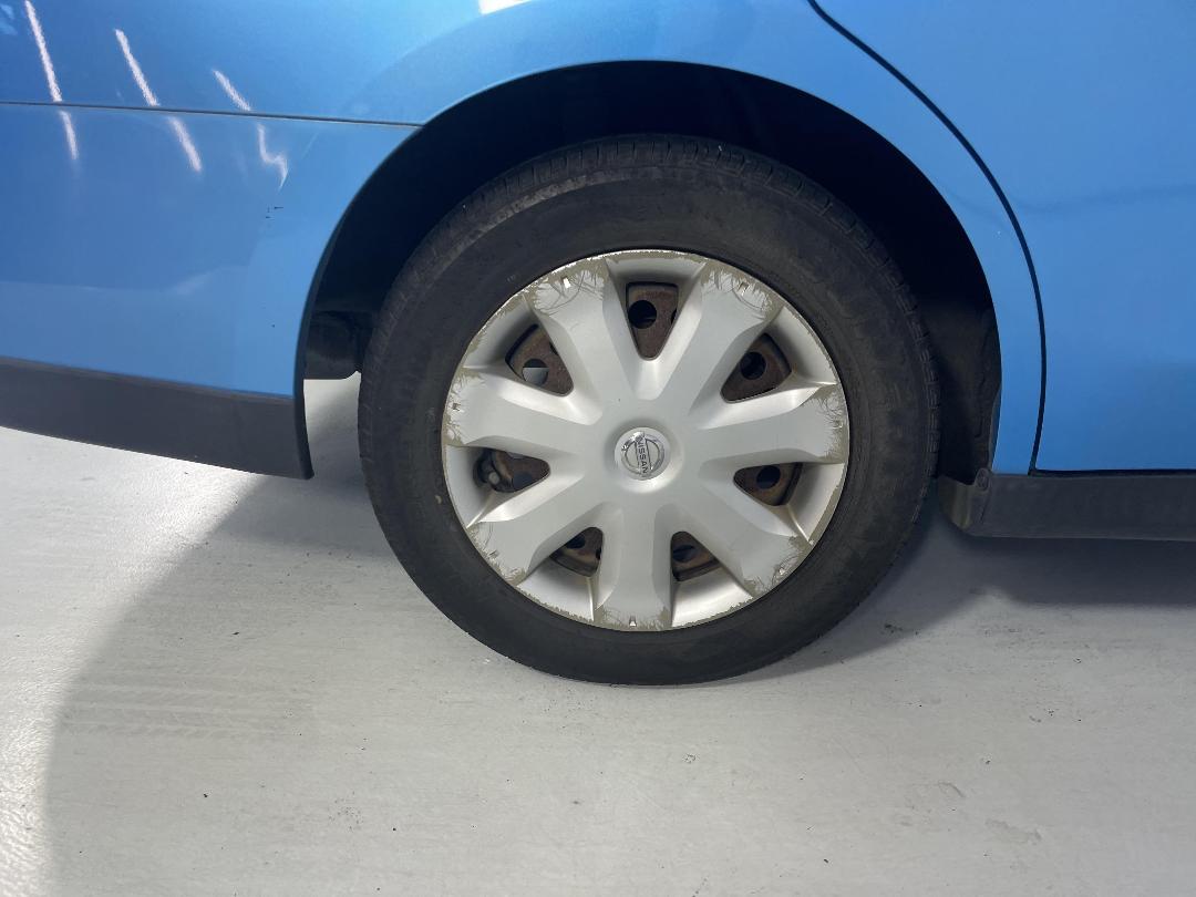 Photo '12' of Nissan Wingroad