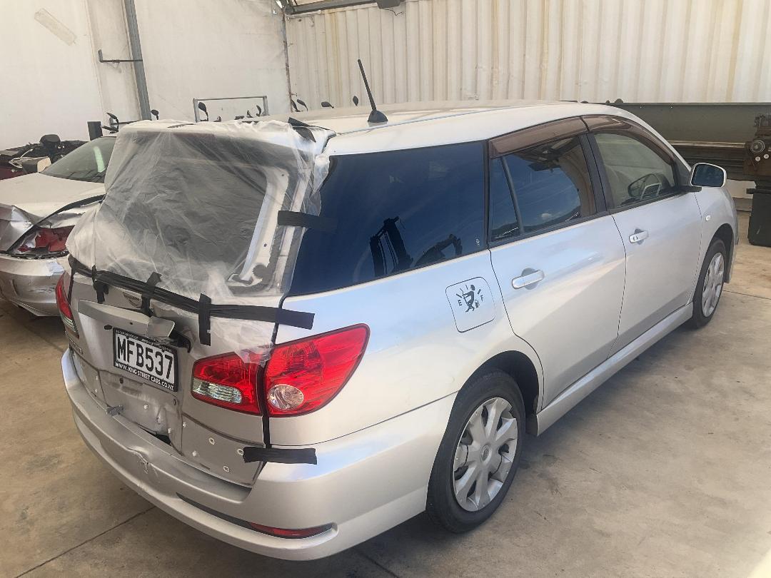 Photo '5' of Nissan Wingroad