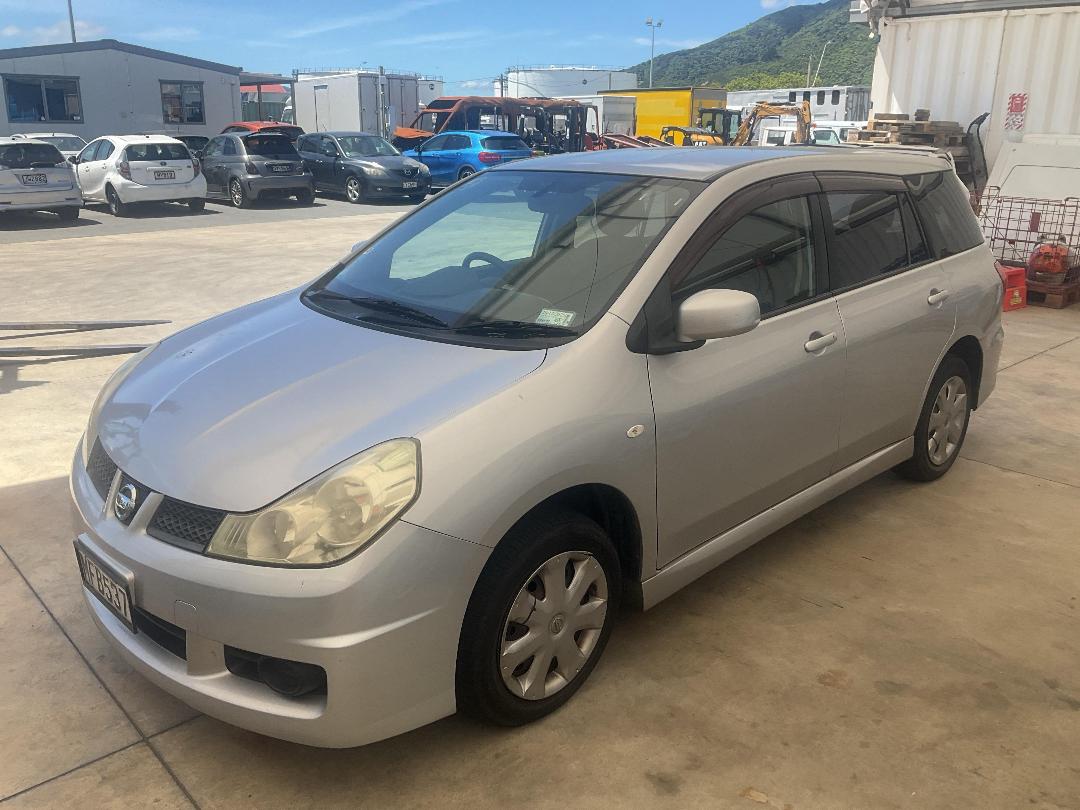 Photo '2' of Nissan Wingroad