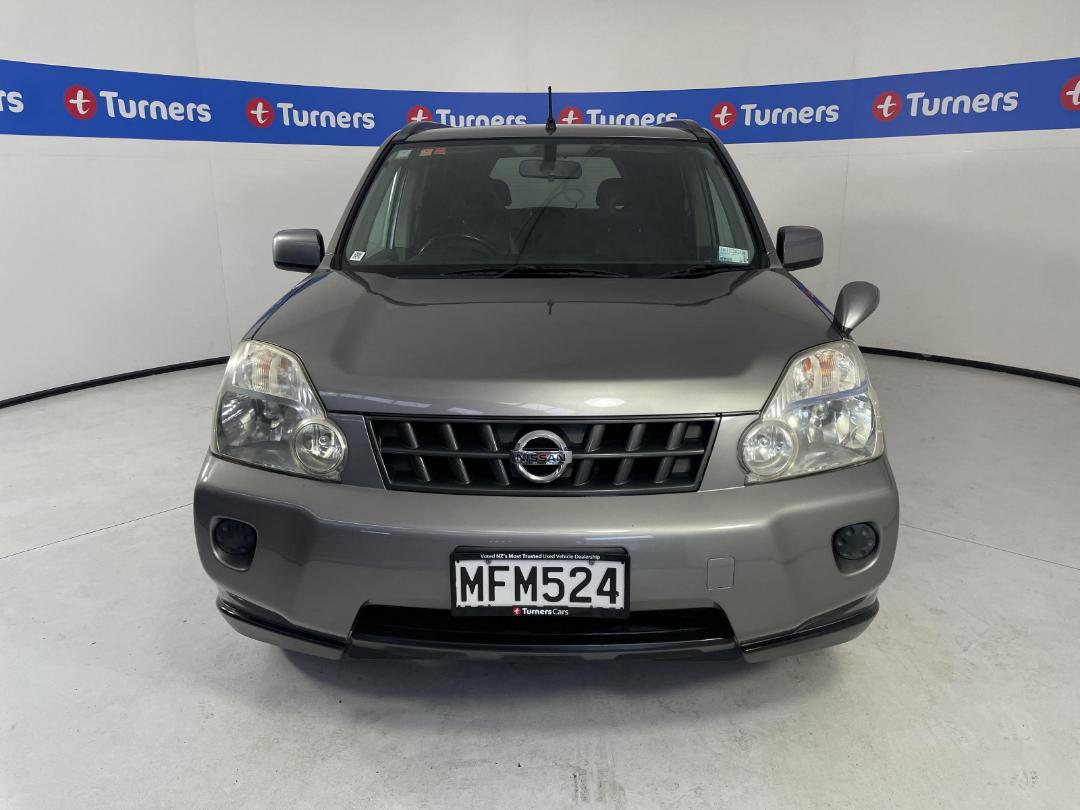 Photo '2' of Nissan X-Trail