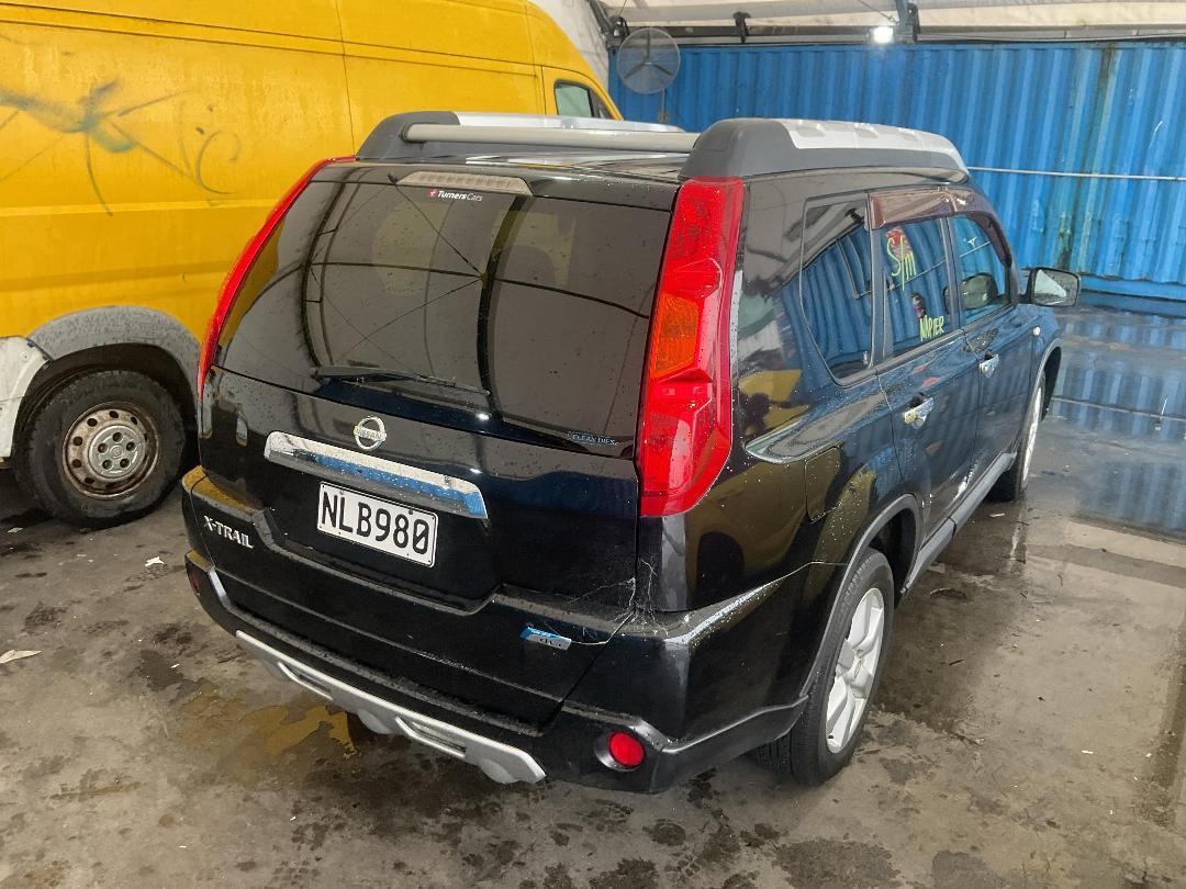 Photo '11' of Nissan X-Trail