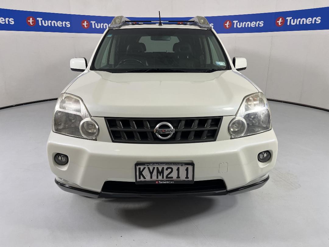 Photo '2' of Nissan X-Trail