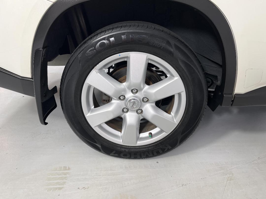 Photo '12' of Nissan X-Trail