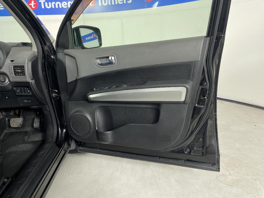 Photo '15' of Nissan X-Trail