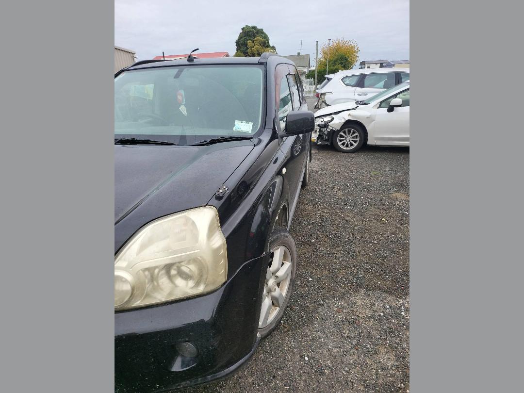 Photo '2' of Nissan X-Trail