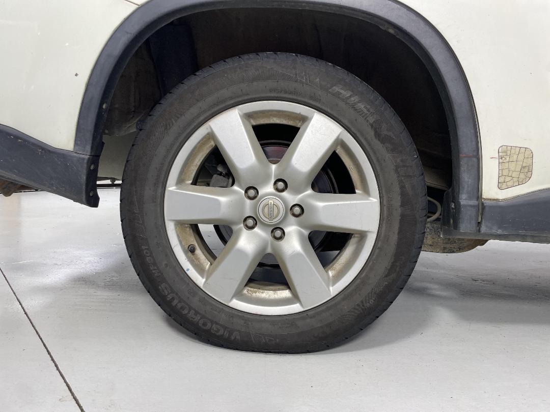 Photo '10' of Nissan X-Trail