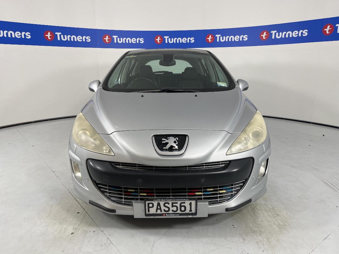 Photo '2' of Peugeot 308 Photo '2' of Peugeot 308