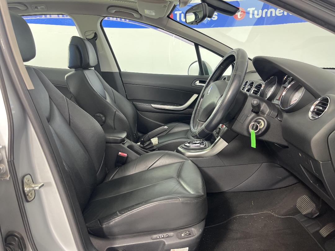 Photo '14' of Peugeot 308 Photo '14' of Peugeot 308