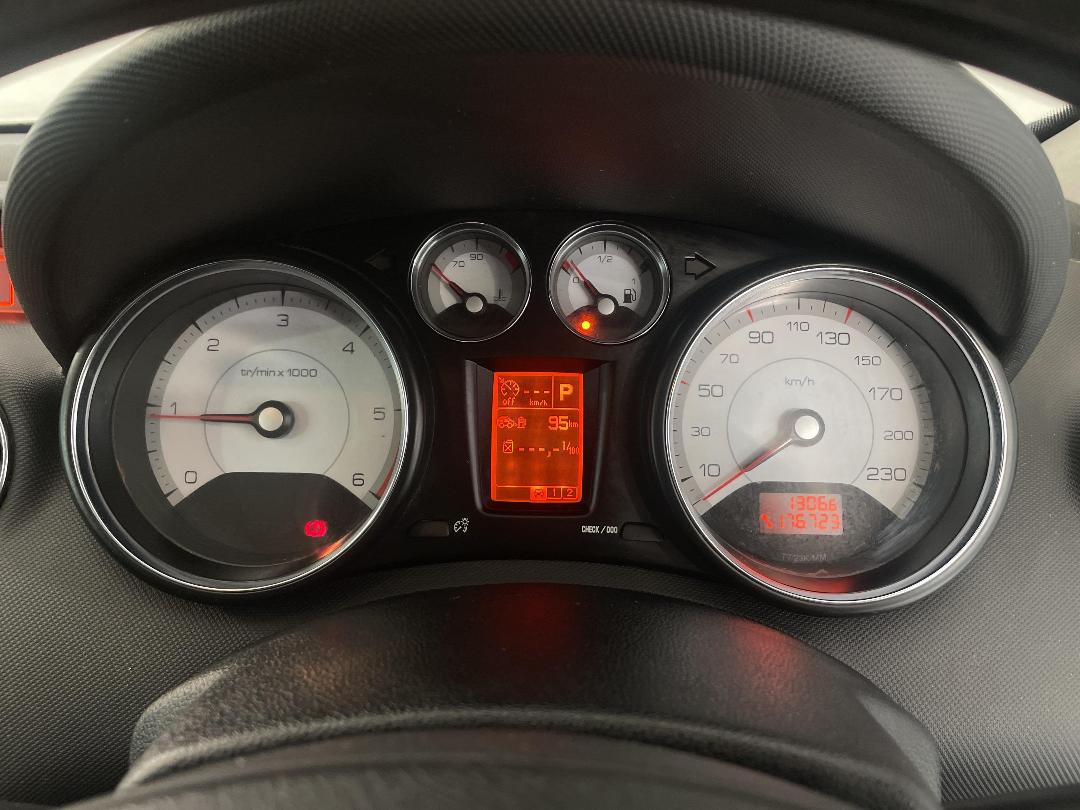 Photo '21' of Peugeot 308 Photo '21' of Peugeot 308