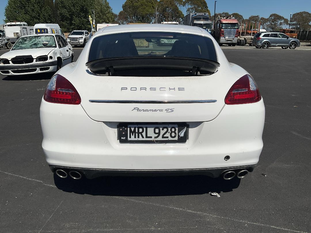 Photo '3' of Porsche Panamera 4S Photo '3' of Porsche Panamera 4S