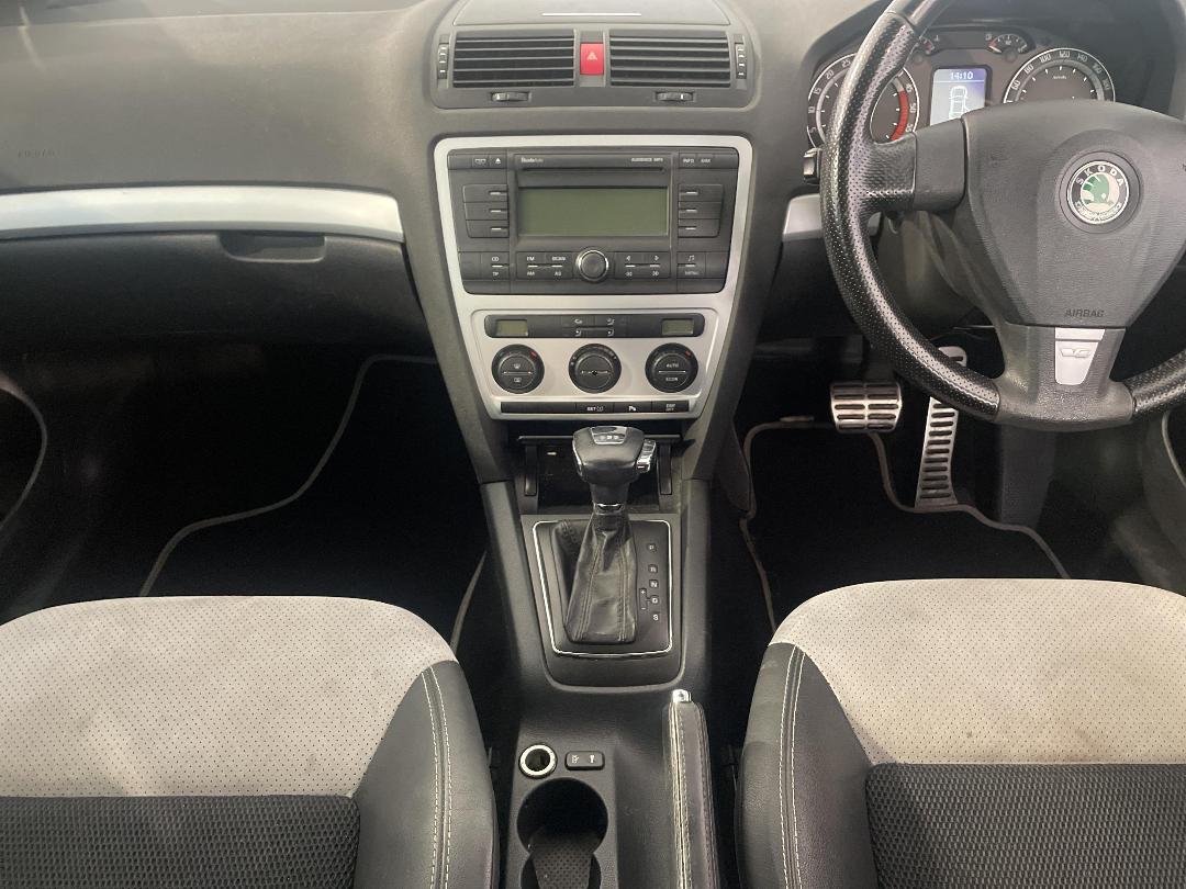 Photo '18' of Skoda Octavia