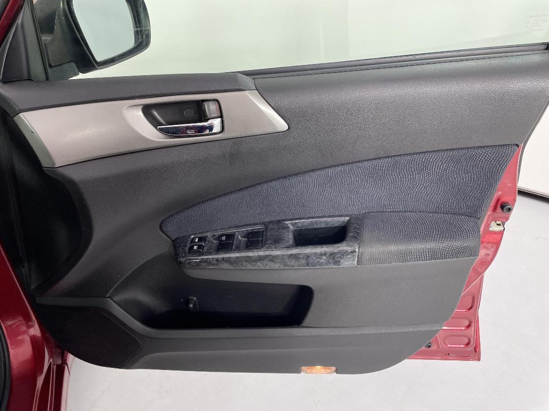 Photo '15' of Subaru Exiga Photo '15' of Subaru Exiga