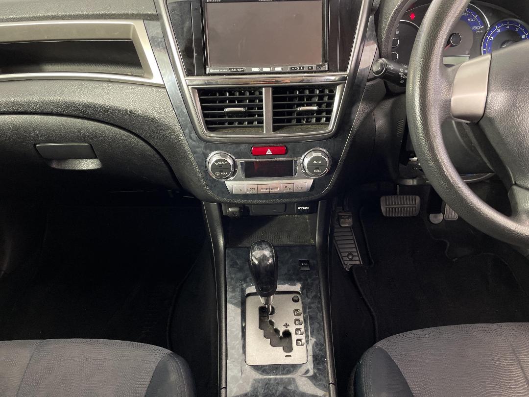 Photo '18' of Subaru Exiga Photo '18' of Subaru Exiga