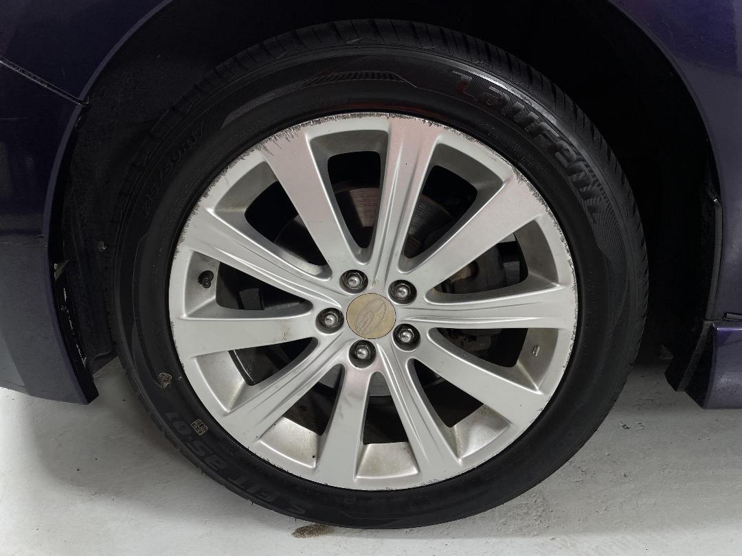 Photo '10' of Subaru Exiga Photo '10' of Subaru Exiga