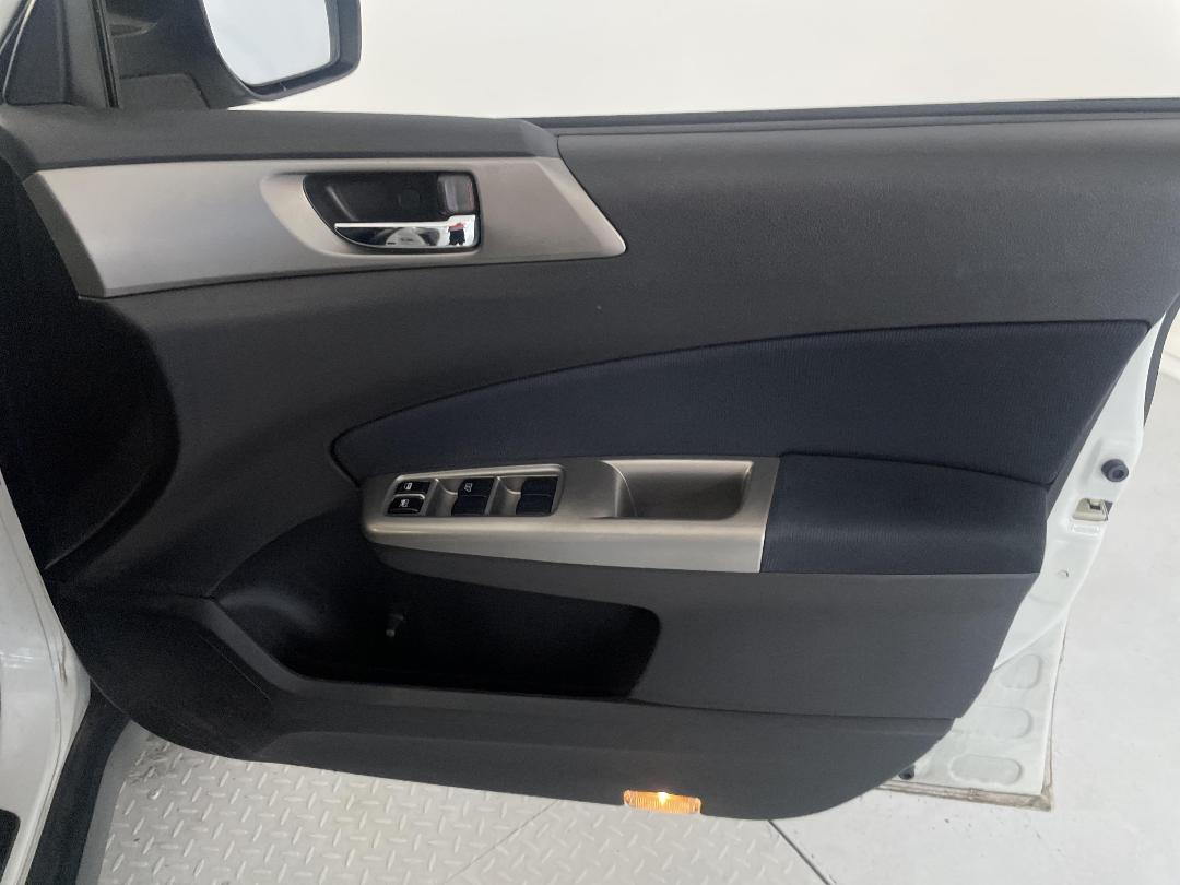 Photo '15' of Subaru Forester Photo '15' of Subaru Forester