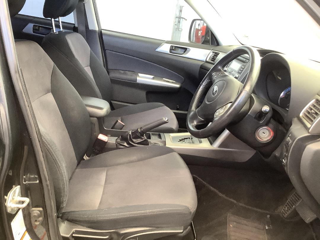 Photo '7' of Subaru Forester X